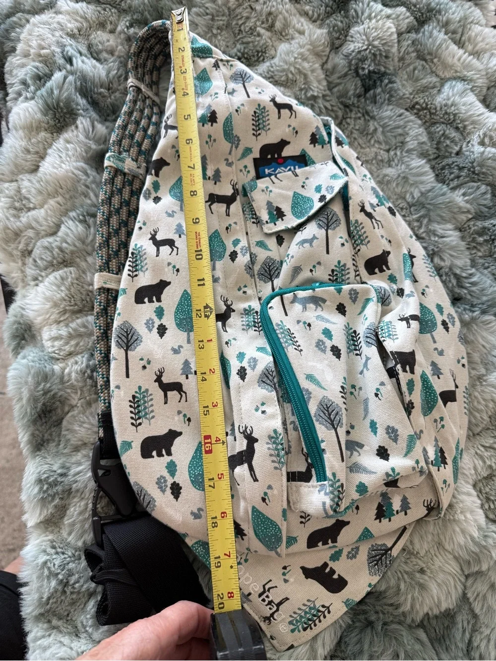 Kavu sling bag